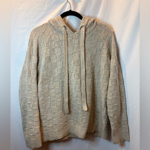 Cyrus Other - Cyrus Evolution Beige Knit Sweater